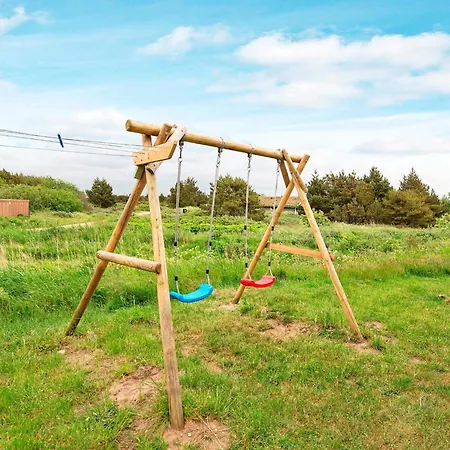 6 Person In Romo Bolilmark