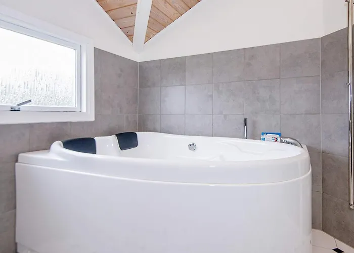 6 Person In Romo * Bolilmark